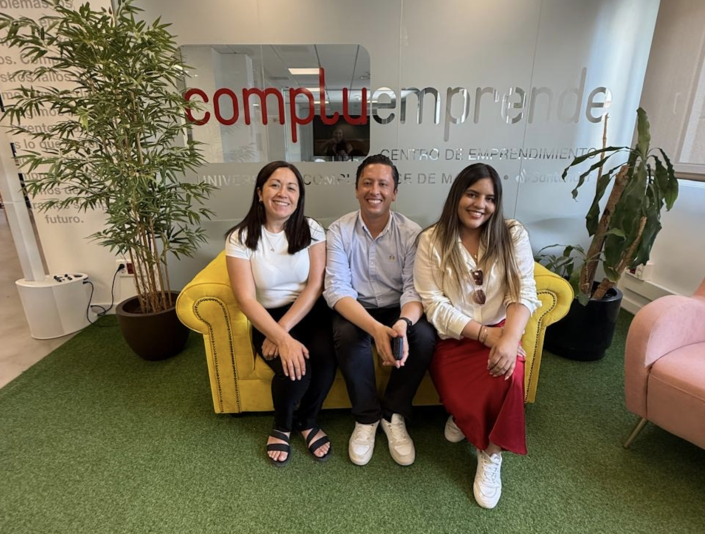 MetaRed X realiza una estancia en Compluemprende 